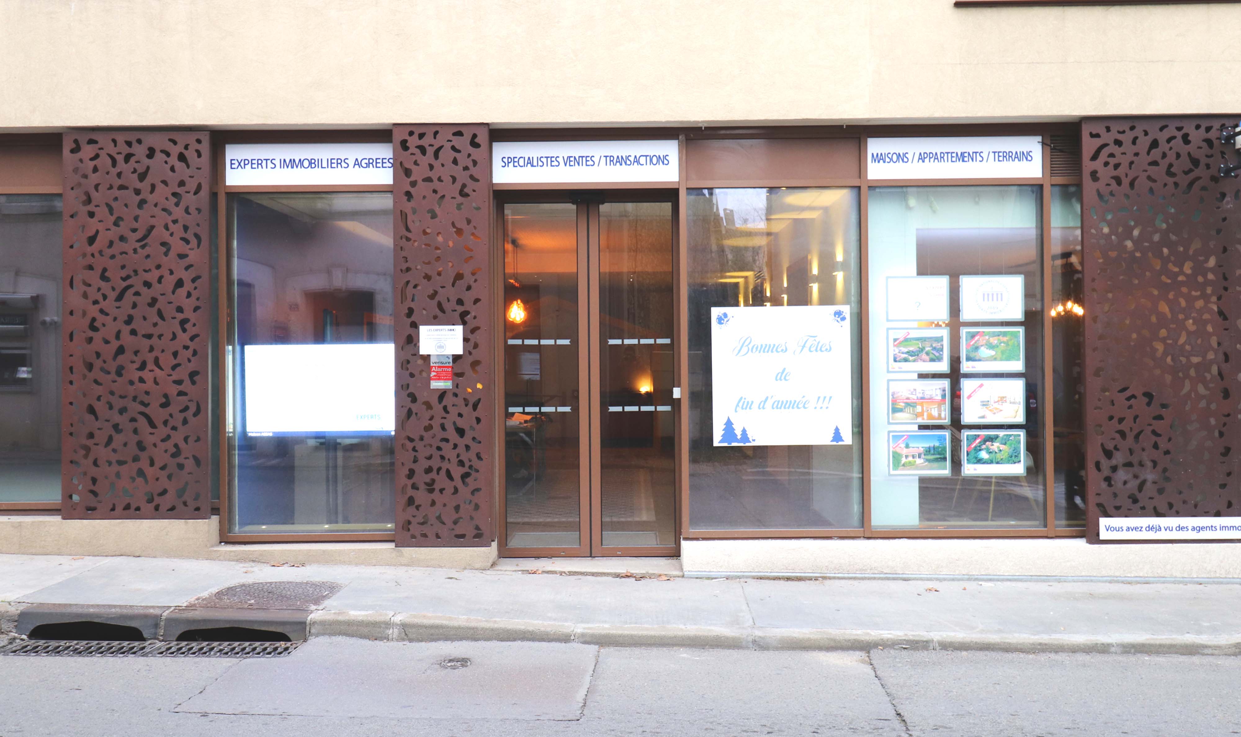 vitrine de base.JPG